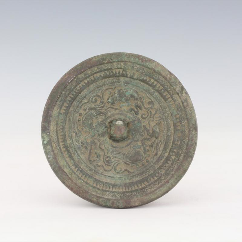 金代龙纹海兽纹铜镜