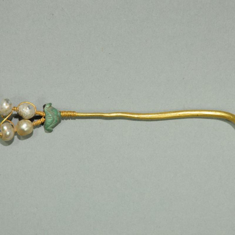 辽代缀珍珠松石金簪